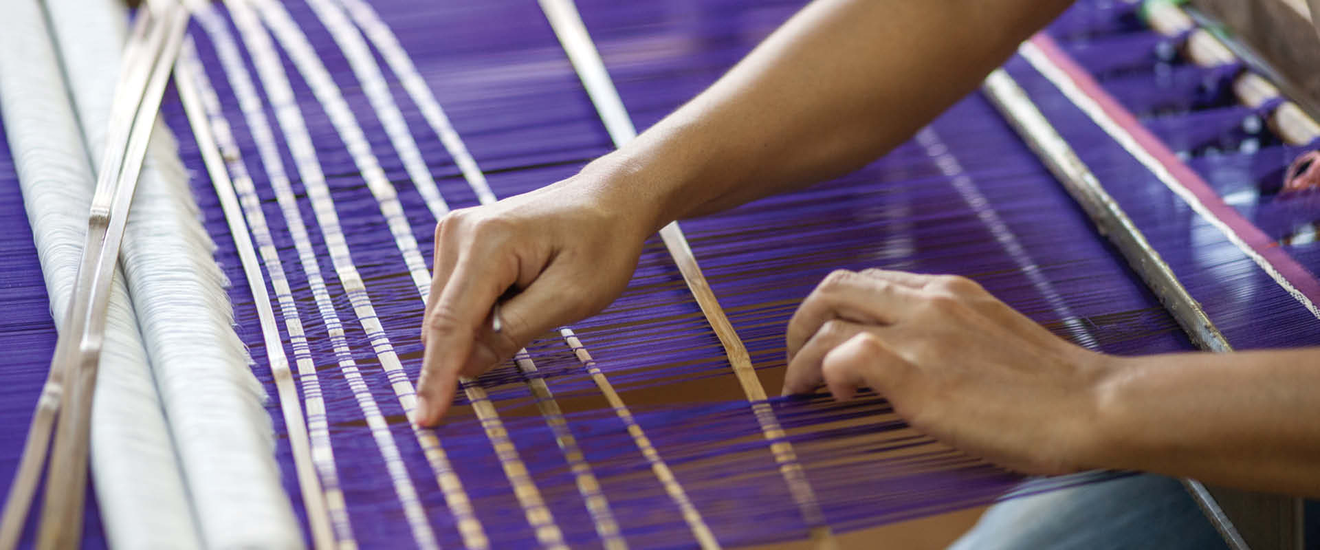 vietnam silk hand weaving