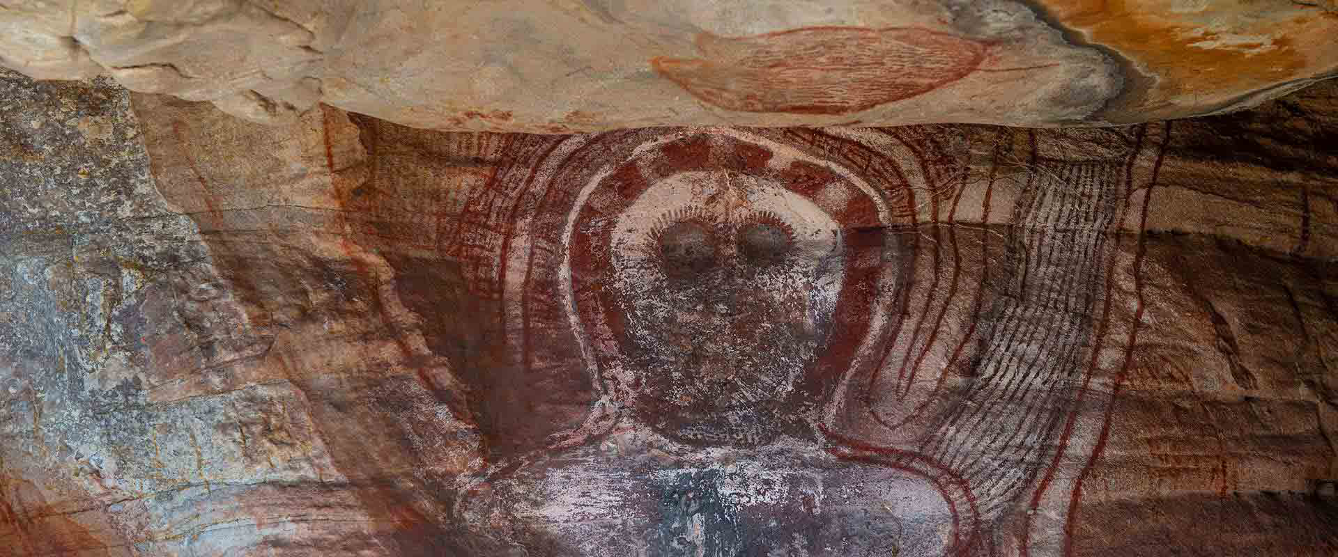 Discover the ancient Gwion rock art on Jar Island on a small ship expedition cruise